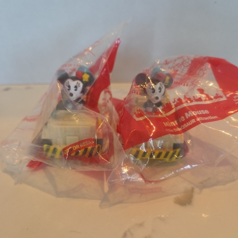 2 NEW 2022 McDonald's Happy Meal Disney World 50th MINNIE MOUSE Toy #3